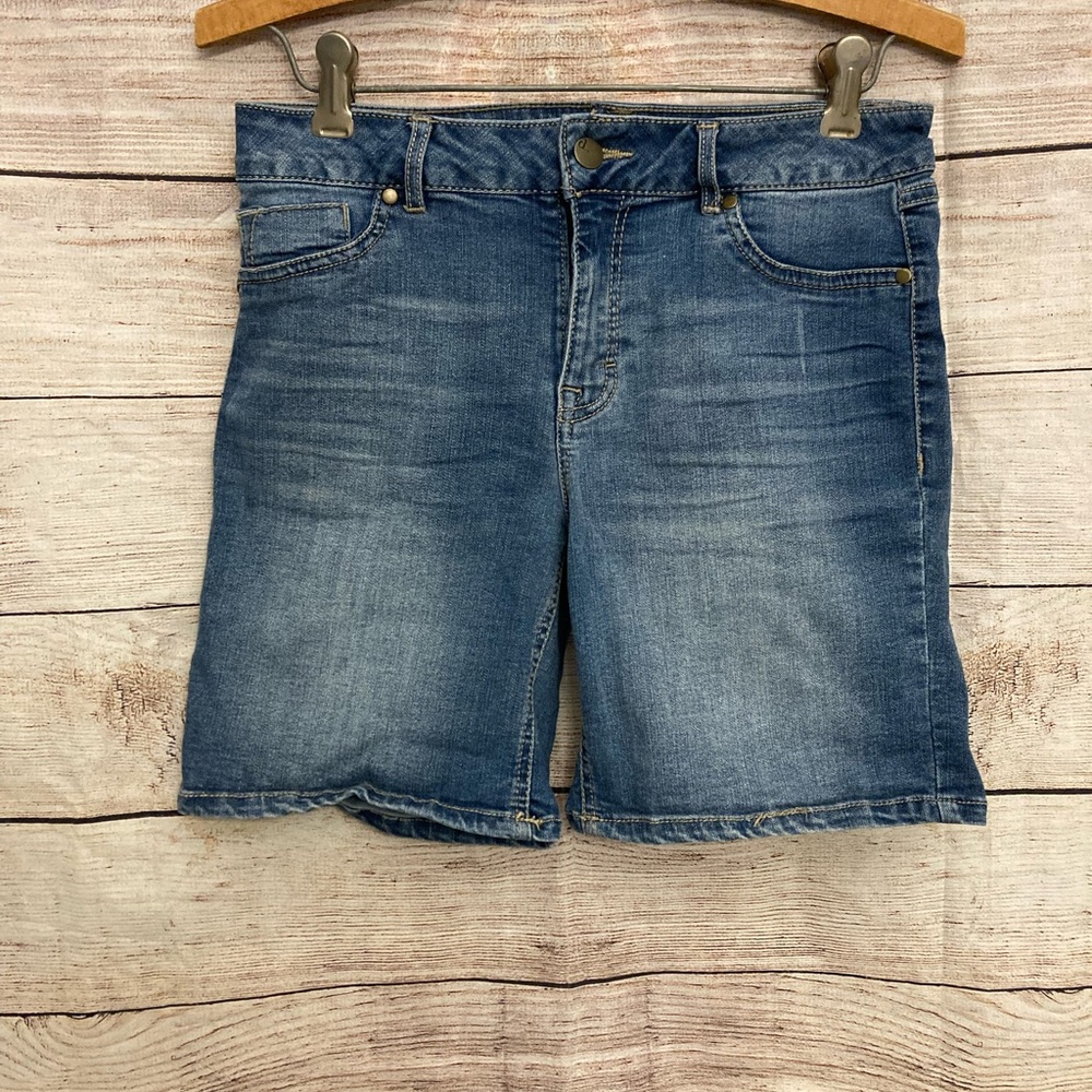 d. jeans Medium Wash Blue Denim Shorts